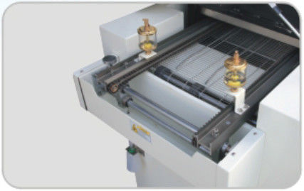 อัตโนมัติ SMT ขนาดเล็ก 4 โซน Reflow Oven ด้วยการควบคุมจอสัมผัส PLC